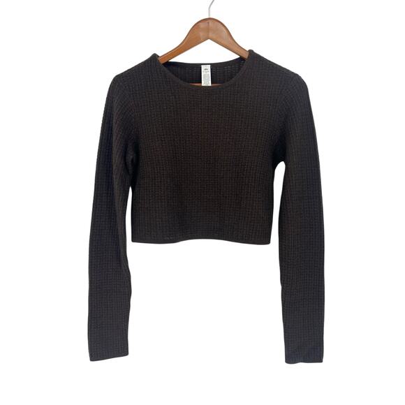 ALO SET Cashmere Plush Waffle Long Sleeve & High-Waist Plush Waffle Pant - Picture 4 of 16